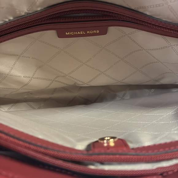 Michael Kors Sullivan Large Nylon Multifunction Top Zip Tote Brandy Red - Picture 5 of 12